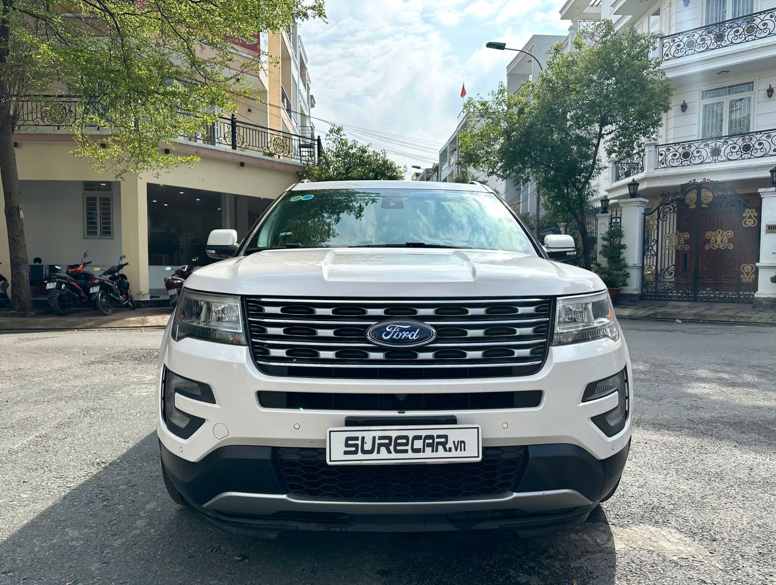 Ford Explorer Limited 2.3L Ecoboost (4x4) ĐANG BÁN