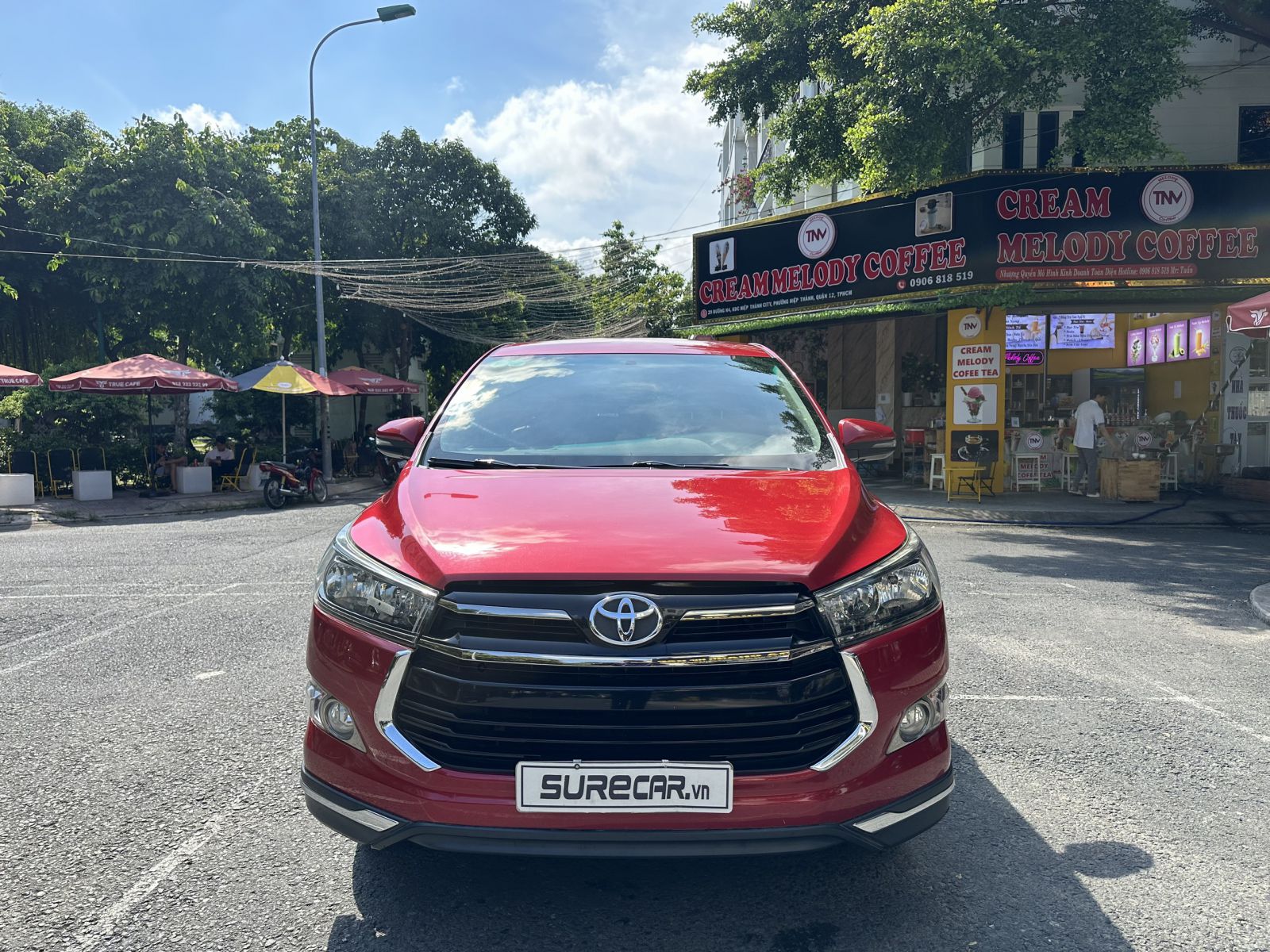 TOYOTA INNOVA VENTURER 2.0AT 2018 MÀU ĐỎ ( BÁN)