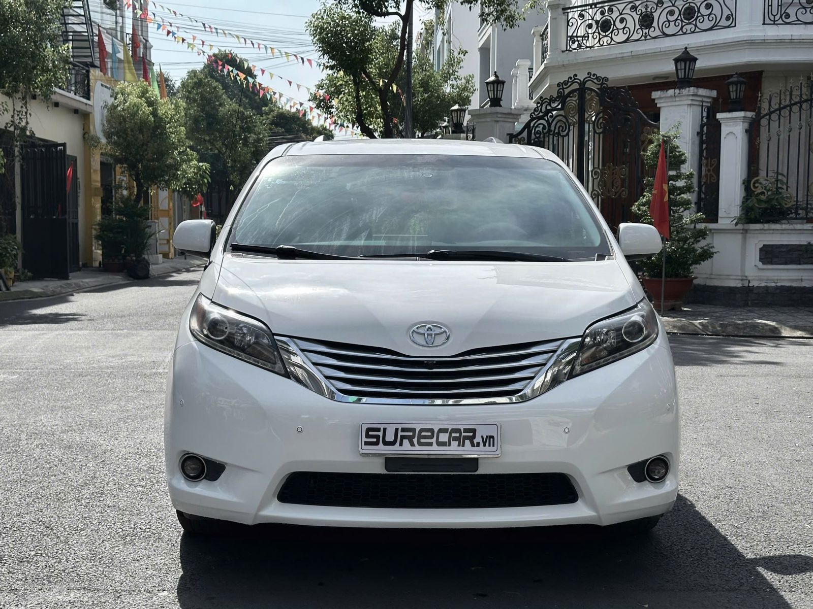 TOYOTA SIENNA 3.5AT LE nhập Mỹ (ĐANG BÁN)