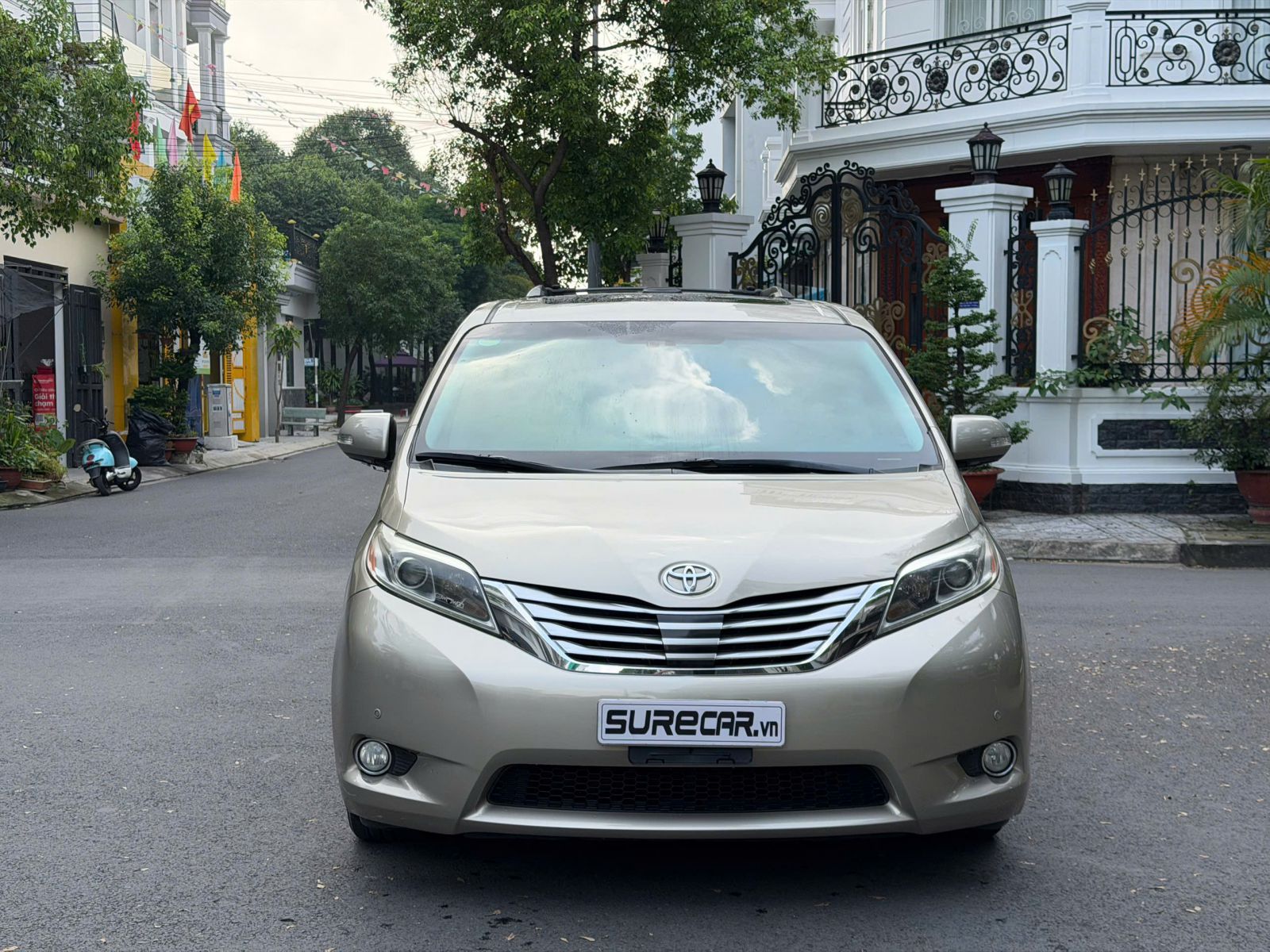 TOYOTA SIENNA 3.5V6 LIMITED 4x2 Nhập Mỹ - 1 chủ từ đầu(ĐANG BÁN)