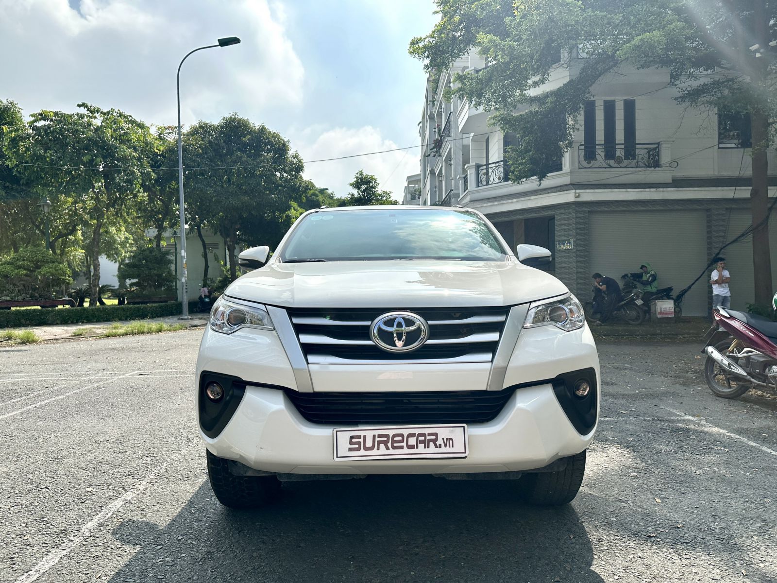 TOYOTA FORTUNER 2.4G MT 2019 MÀU TRẮNG (ĐÃ BÁN)