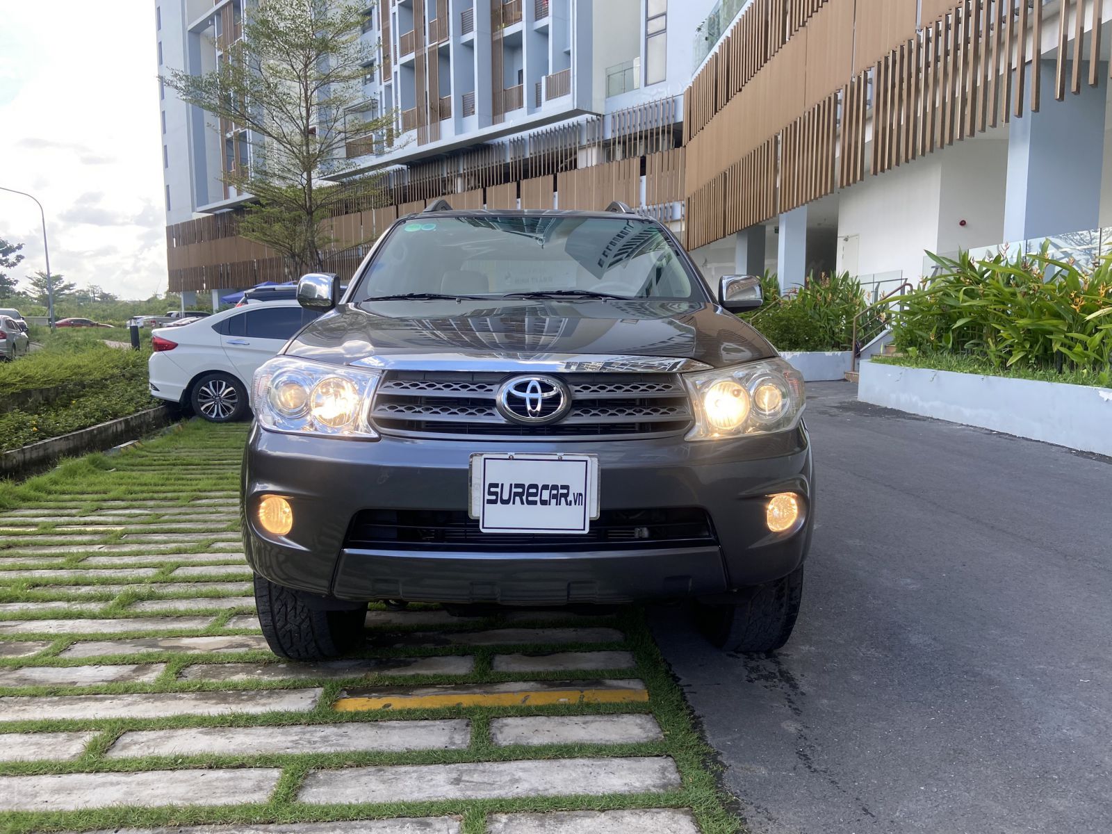 FORTUNER V 4x4 2011 - ĐÃ BÁN